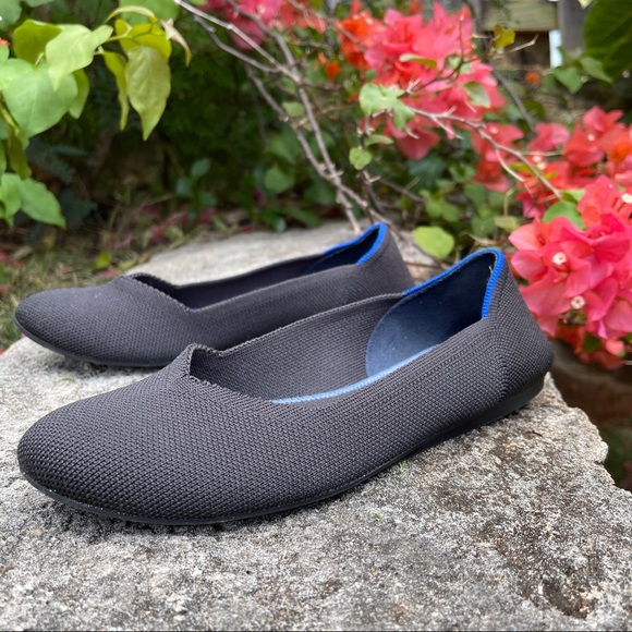 EUC Rothy’s Flats in Black 6.5 - Picture 6 of 9